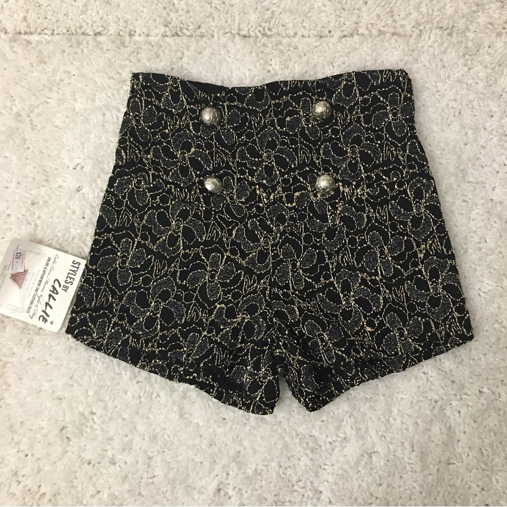 NWT Zenana Outfitters Gold Trim Embroidered Bootie Shorts: Size Small